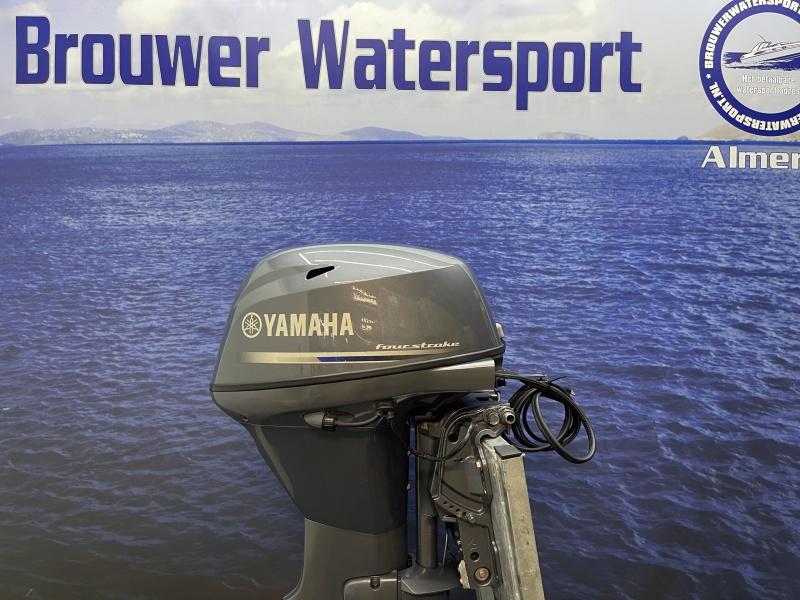 “ Yamaha 25 pk | Nieuwstaat | Injectie motor “ F25 GEL Buitenboordmotor