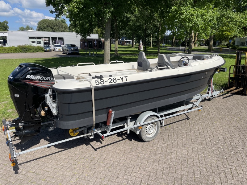 Smartliner 21 Visboot / Sloep Mercury 100 pk buitenboordmotor