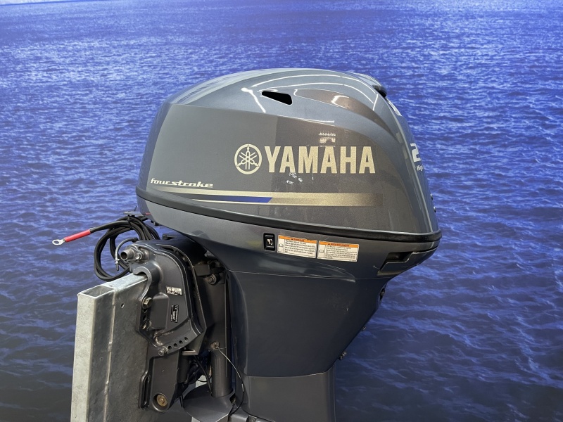 “ Yamaha 25 pk | Nieuwstaat | Injectie motor “ F25 GEL Buitenboordmotor