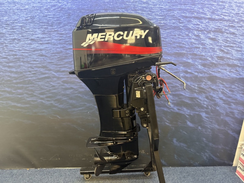Mercury 40 pk | PowerTrim | 1e eigenaar | Top staat 40PTO langstaart Elektrische start Powertrim Afstandsbediening