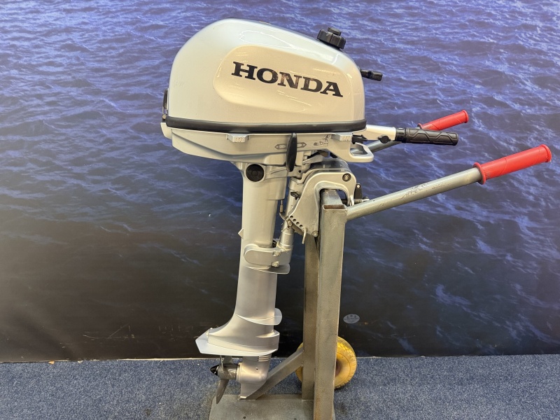 Honda 5 pk buitenboordmotor | 1e eigenaar! | Nieuwstaat Langstaart