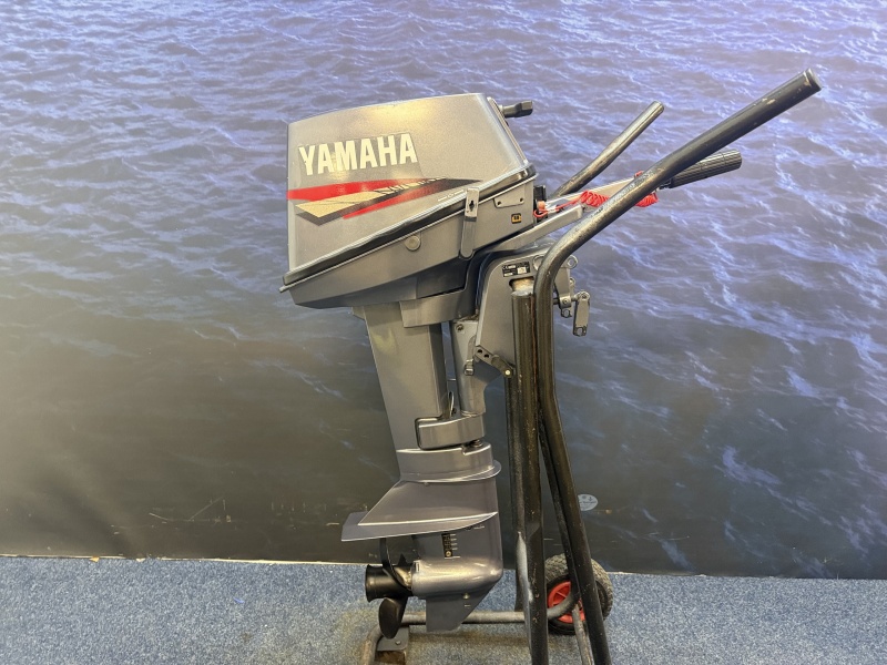 “ Yamaha 6pk 2-takt | 2 cilinder | Nieuwstaat “ 6CMHS zo goed als nieuwe gebruikte motor
