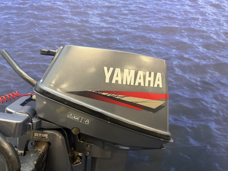 “ Yamaha 6pk 2-takt | 2 cilinder | Nieuwstaat “ 6CMHS zo goed als nieuwe gebruikte motor