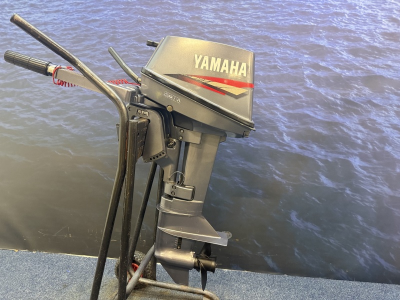 “ Yamaha 6pk 2-takt | 2 cilinder | Nieuwstaat “ 6CMHS zo goed als nieuwe gebruikte motor