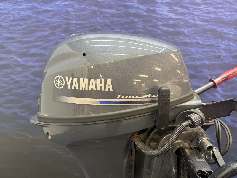 “Yamaha 8 pk | Buitenboordmotor | Langstaart | Nieuwstaat” F8FEL Langstaart Elektrische start Afstandsbediening