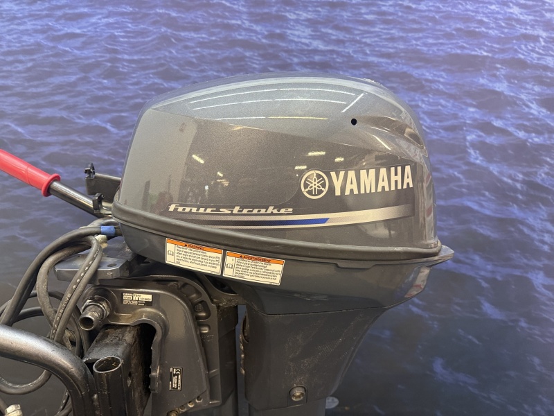 “Yamaha 8 pk | Buitenboordmotor | Langstaart | Nieuwstaat” F8FEL Langstaart Elektrische start Afstandsbediening
