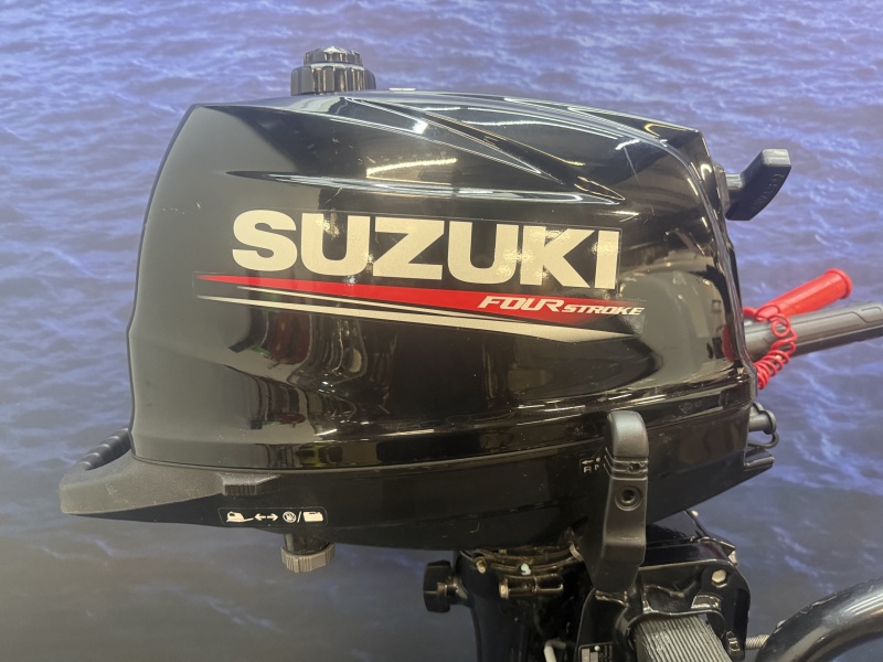 “Suzuki 5 pk buitenboordmotor | Nieuwstaat DF5AL