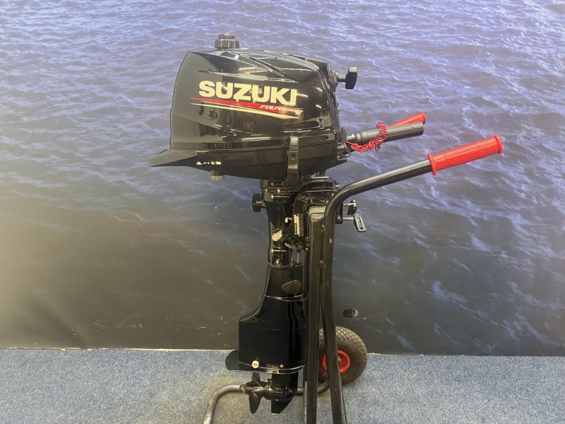 “Suzuki 5 pk buitenboordmotor | Nieuwstaat DF5AL