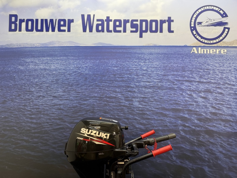“ Suzuki 9.9pk | Kortstaart | Knuppel  | Zo goed als nieuw “ DF9.9AS kortstaart, knuppel besturing