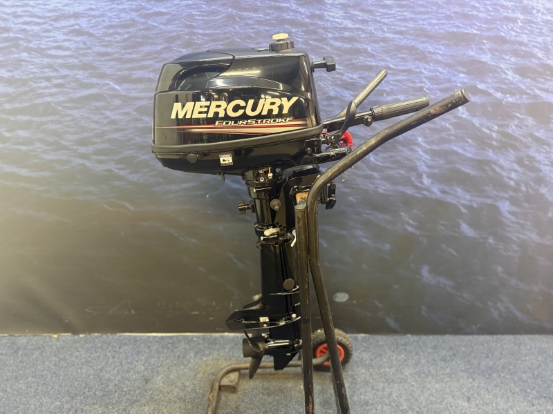 “Mercury 6pk buitenboordmotor | Nieuwstaat “staat F6MHS Zo goed als nieuw nauwelijks gebruikt