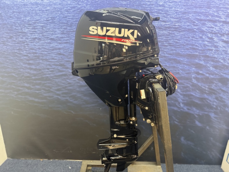 “ Suzuki 30 pk | Compleet in nieuwstaat | PowerTrim Langstaart elektrische start afstandsbediening powertrim
