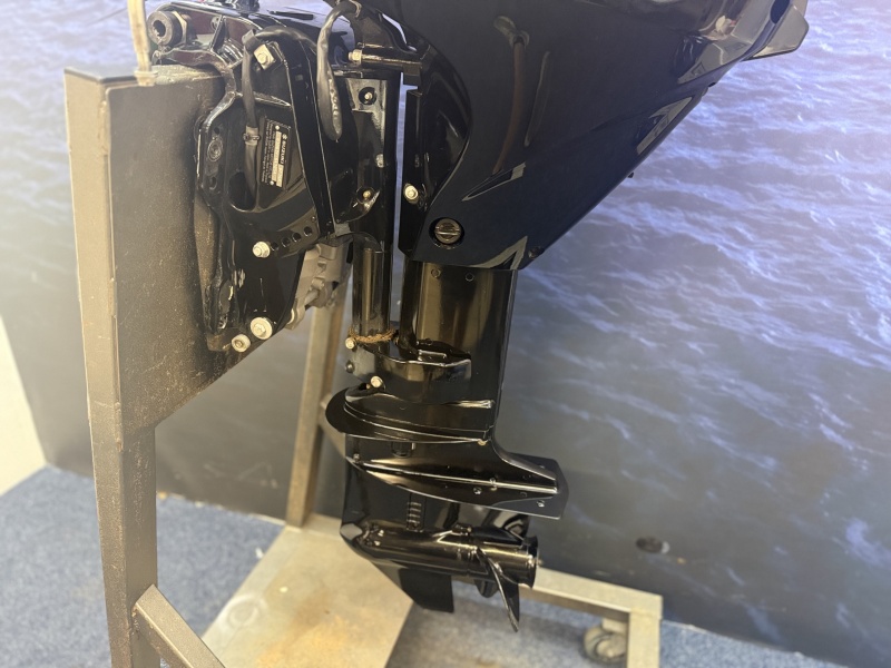 “ Suzuki 30 pk | Compleet in nieuwstaat | PowerTrim Langstaart elektrische start afstandsbediening powertrim