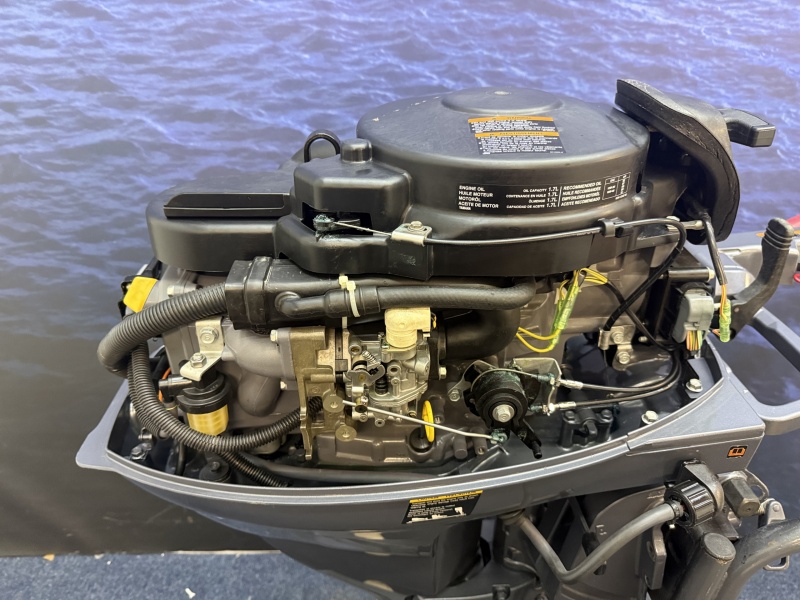 “ Yamaha 25 pk | Kortstaart | Eerste Eigenaar | “ F25AMHS  Gebruikte maar zo goed als nieuwe Kortstaart | Knuppel bediend