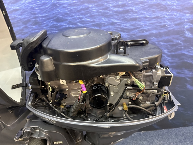 “ Yamaha 25 pk | Kortstaart | Eerste Eigenaar | “ F25AMHS  Gebruikte maar zo goed als nieuwe Kortstaart | Knuppel bediend