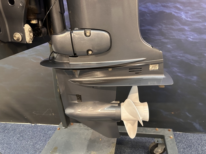 Yamaha 50 pk buitenboordmotor 107 draaiuren Nieuw staat!!! Langstaart elektrische start