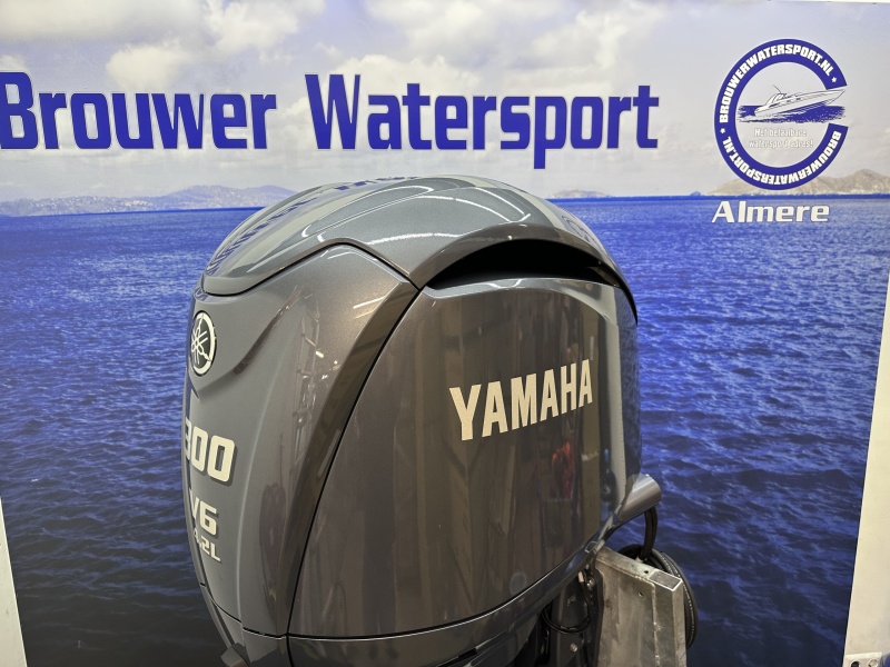 Yamaha 300 pk Buitenboordmotor F300 NCX nieuwe buitenboordmotor