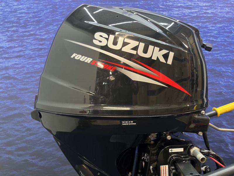 Suzuki 30  buitenboordmotor langstaart elektrische start