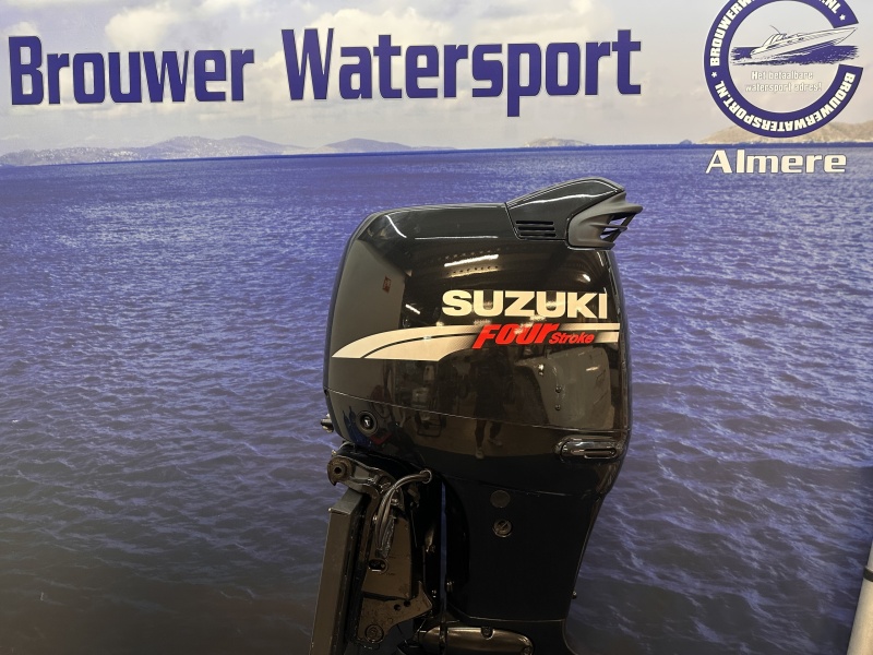 “ Suzuki 140pk Buitenboordmotor | Nieuwstaat |180 Uur” DF140 Jong gebruikte motor zo goed als nieuw