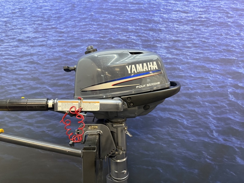 “ Yamaha 4 pk | Buitenboordmotor | Kortstaart “ F4AMHS kortstaart verkeerd in zeer goede staat