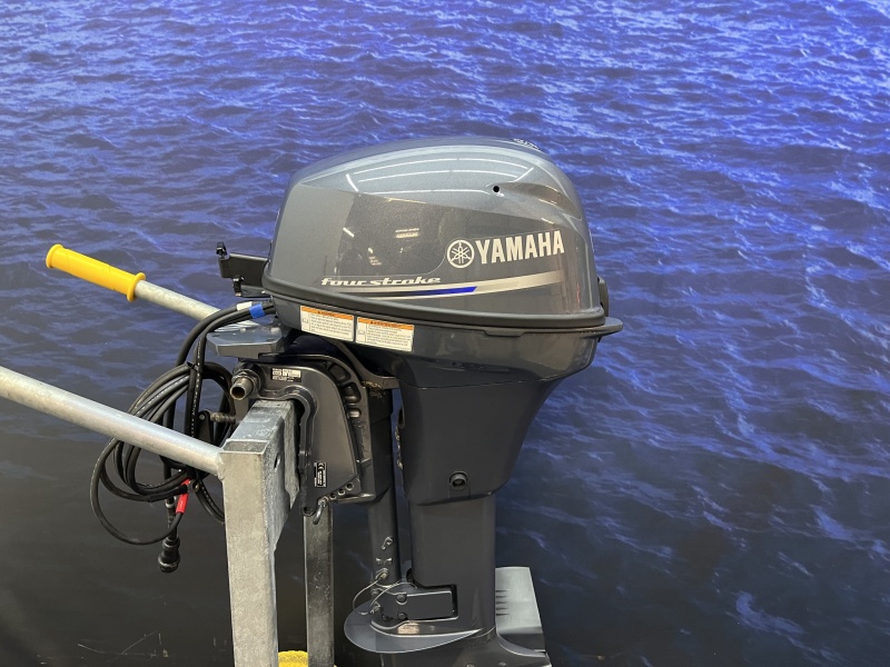 Yamaha 9.9 pk buitenboordmotor F9.9JEL langstaart elektrische start afstand bediend