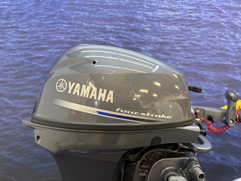 “Yamaha 9.9 pk buitenboordmotor | 1e eigenaar! | F9.9FMHS | Kortstaart | Knuppel