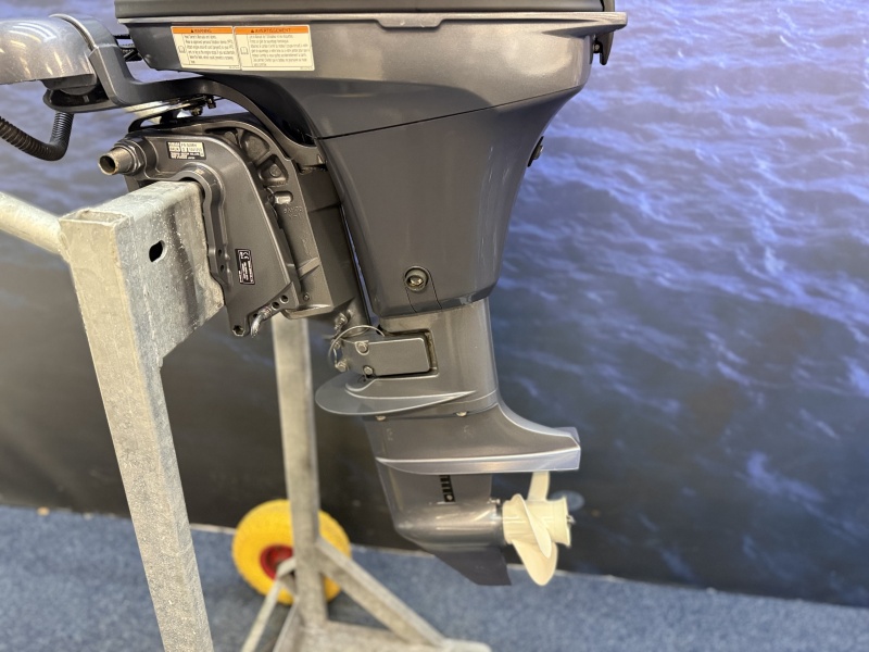 “Yamaha 9.9 pk buitenboordmotor | 1e eigenaar! | F9.9FMHS | Kortstaart | Knuppel