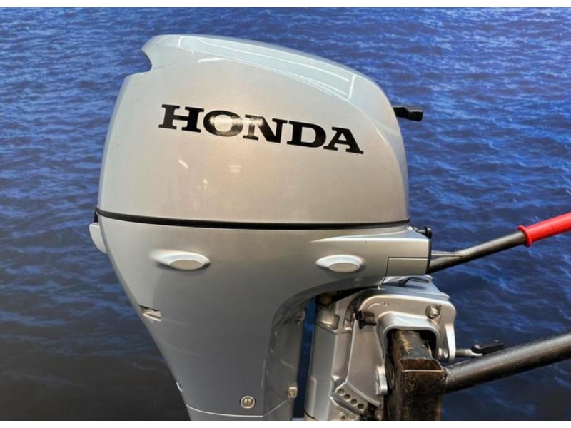 Honwave T40 inclusief Honda 20 pk gratis strandwielen Honda T40