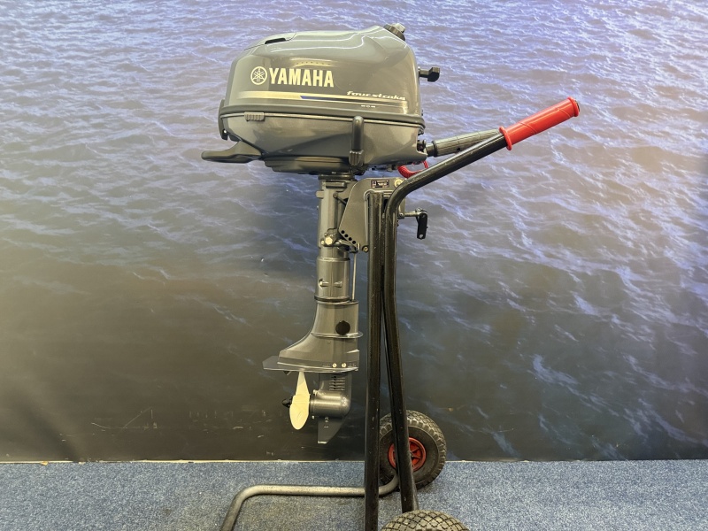 “ Yamaha 4 pk | Buitenboordmotor | Kortstaart |Nieuwstaat! “ F4BMHS kortstaart gebruikte nog zo goed als nieuwe motor