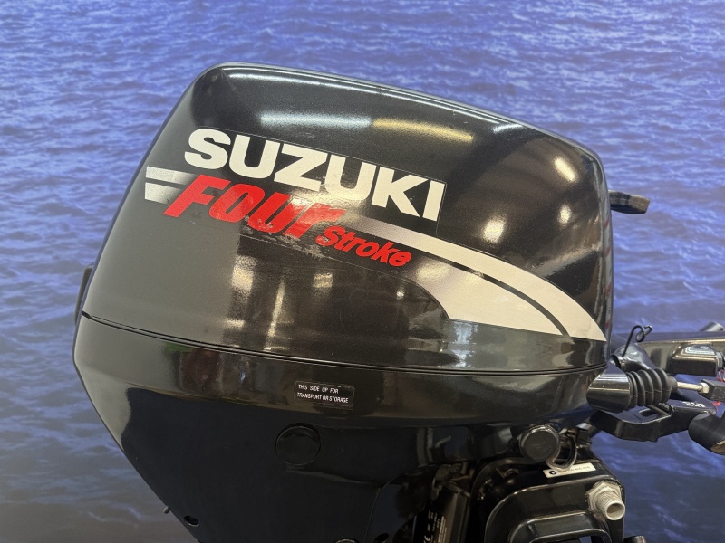 “ Suzuki 15 pk buitenboordmotor | Goede Staat | Kortstaart “ DF15AS Kortstaart knuppel bediening