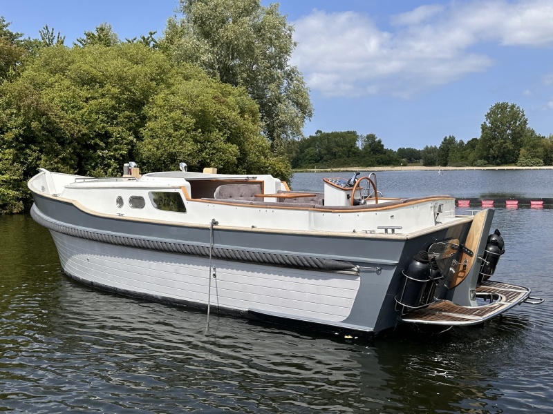 “ Menken Newport Bass 900 | Mercruiser 270 Pk| 140 UUR “ Newport Bass 900