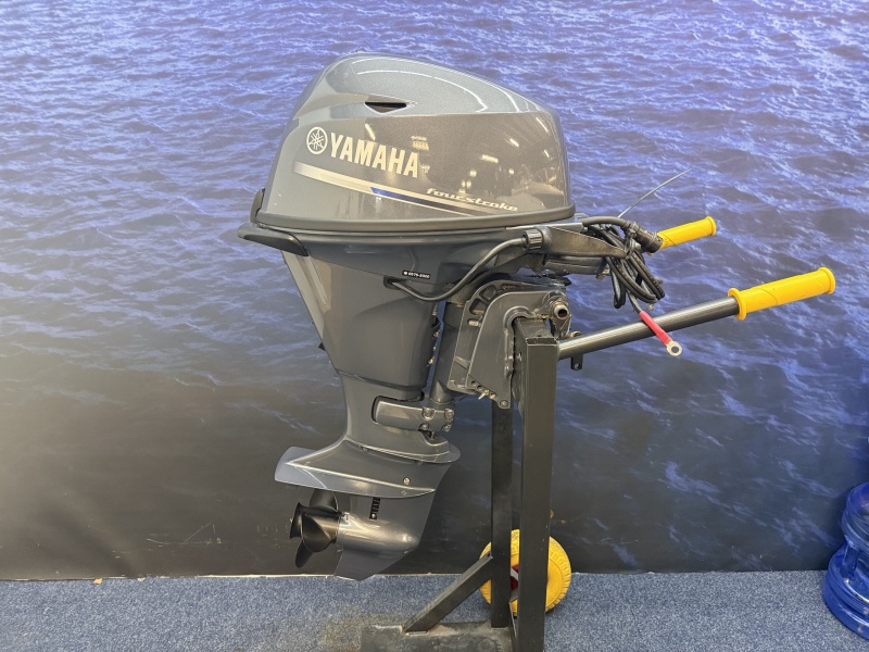 Yamaha 15 pk | Nieuwstaat! | 1e eigenaar | E-start F15CES Kortstaart, Elektrische start, Afstandsbediening