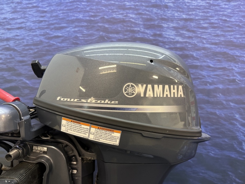Yamaha 9.9 pk buitenboordmotor | E-start | 1e eigenaar! F9.9JMHS | Kortstaart | Elektrische start | Knuppel