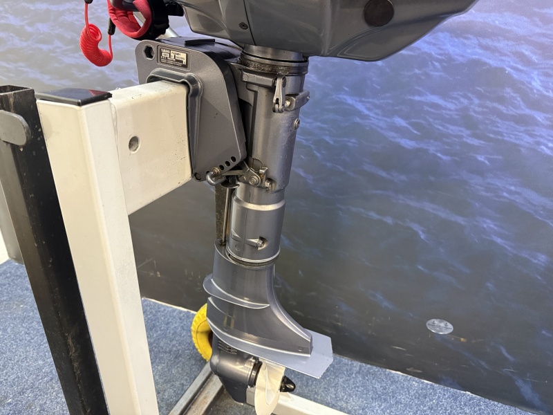 “ Yamaha 4 pk | Buitenboordmotor | Kortstaart “ F4AMHS kortstaart verkeerd in zeer goede staat