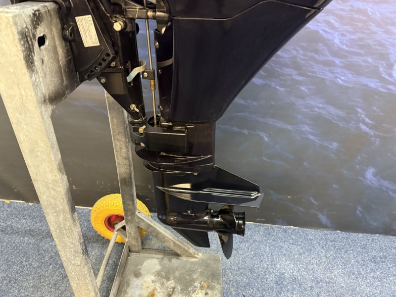 “ Tohatsu 9.8 | 1e eigenaar! | Nieuwstaat | Kortstaart “ MFS9.8BS Kort staart 4 takt 2 cilinder!!