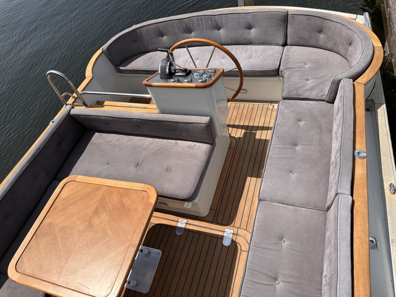 “ Menken Newport Bass 900 | Mercruiser 270 Pk| 140 UUR “ Newport Bass 900