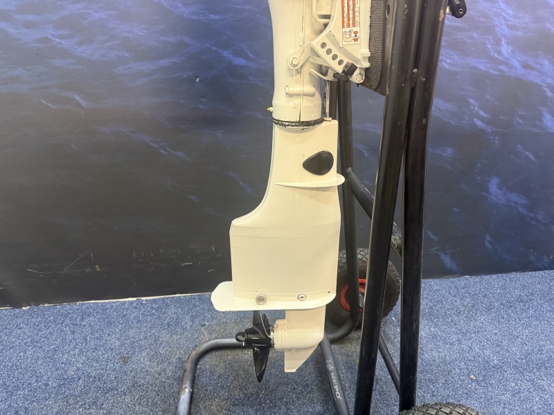 “ Johnson / Suzuki 5 pk 4 takt | Langstaart “ Zo goed als nieuwe gebruikte motor