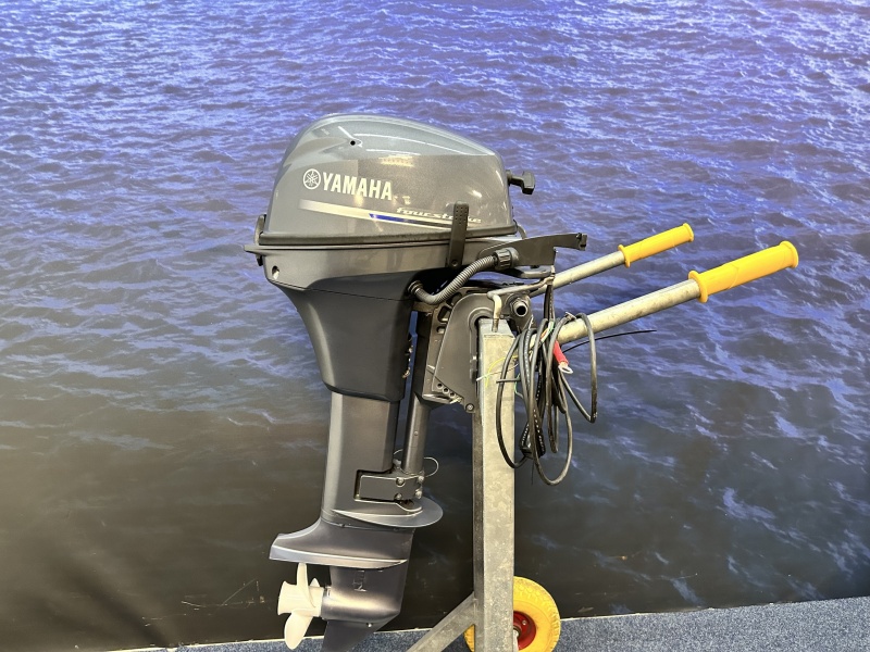 Yamaha 8 pk Langstaart elektrische start