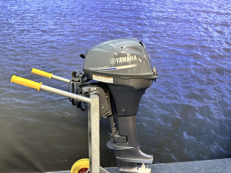 Yamaha 8 pk Langstaart elektrische start
