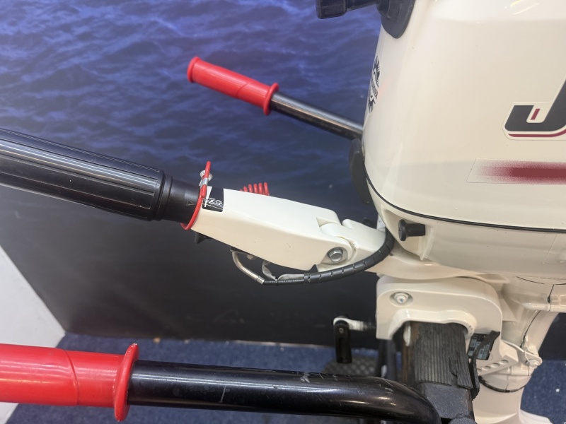 “ Johnson / Suzuki 5 pk 4 takt | Langstaart “ Zo goed als nieuwe gebruikte motor