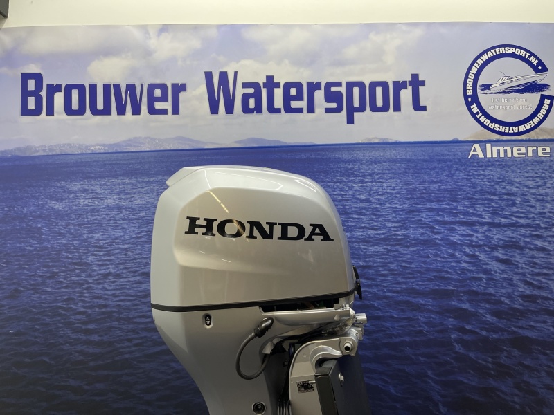 “ Honda 80pk buitenboordmotor | Eerste Eigenaar Als| Nieuw| Honda BF80 Zo goed als nieuwe jong gebruikte buitenboordmotor