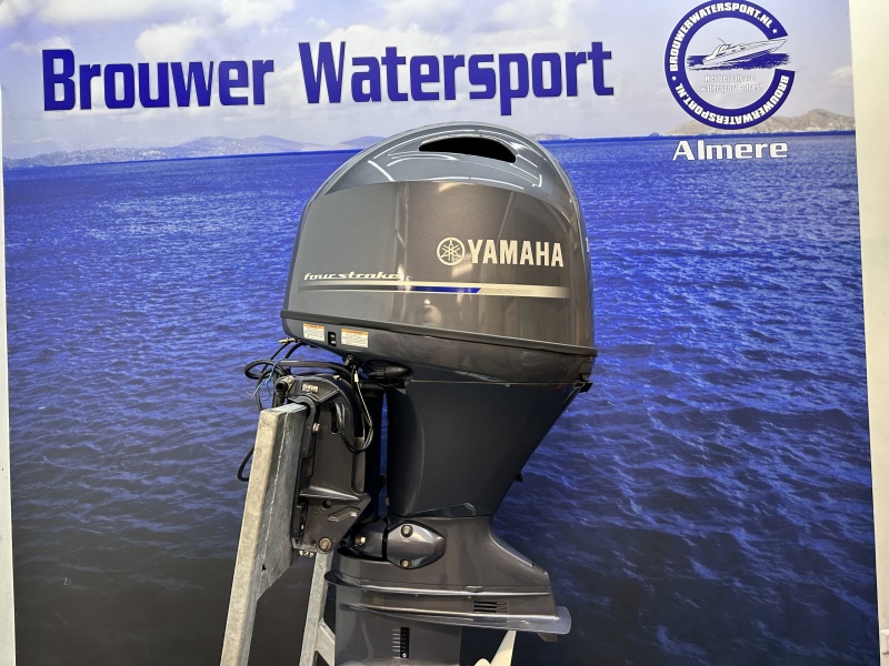 “ Yamaha 80 pk Buitenboordmotor | 46 vaaruren | 1e Eigenaar F80 DETL zo goed als nieuwe gebruikte motor met een uniek lage uren stand.