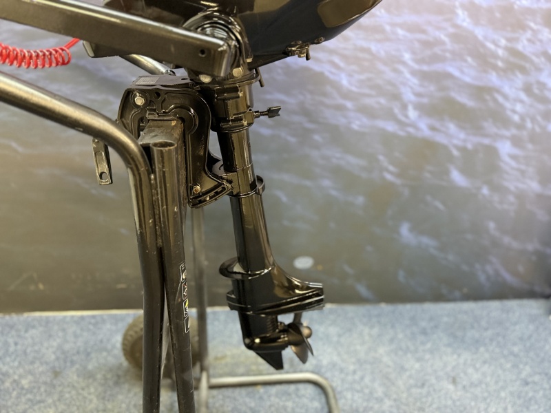 “ Evinrude/Mercury 3.5 pk buitenboordmotor kortstaart “ Zo goed als nieuwe gebruikte kortstaart