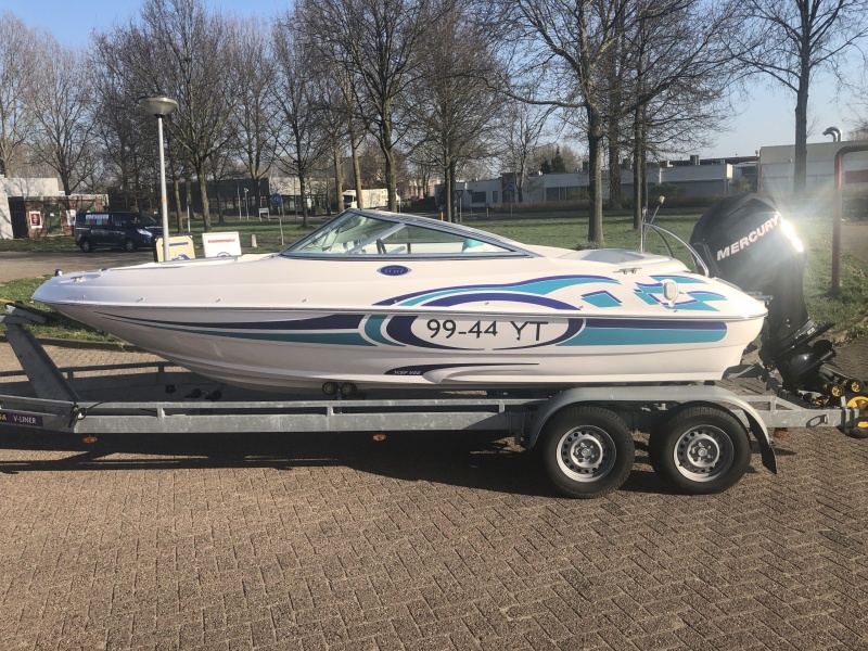 Style 190 Bowrider