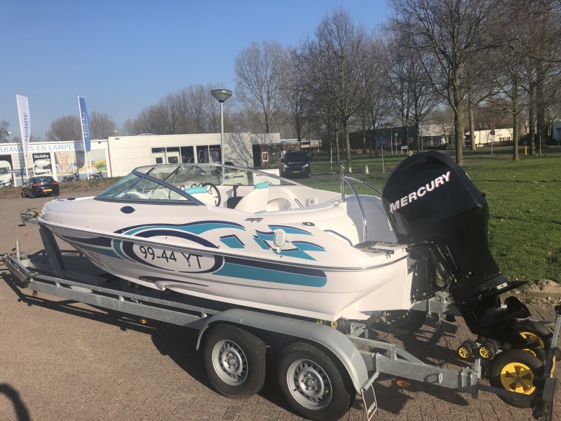Style 190 Bowrider