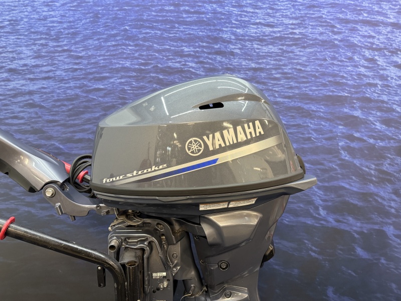 Yamaha 20 pk buitenboordmotor Kortstaart | Elektrische start | Big tiller | Powertrim | Absolute nieuwstaat’