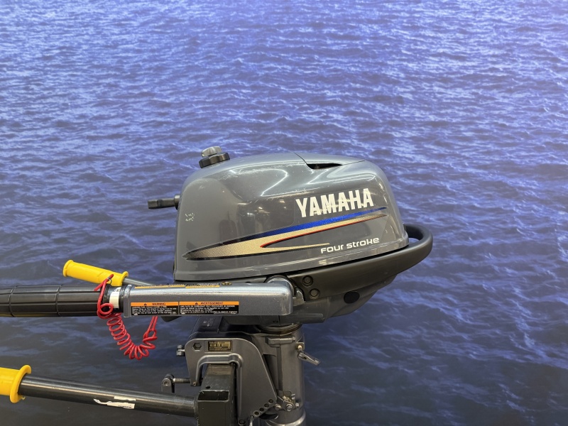 “Yamaha 4 pk buitenboordmotor Kortstaart | Zeer goede staat