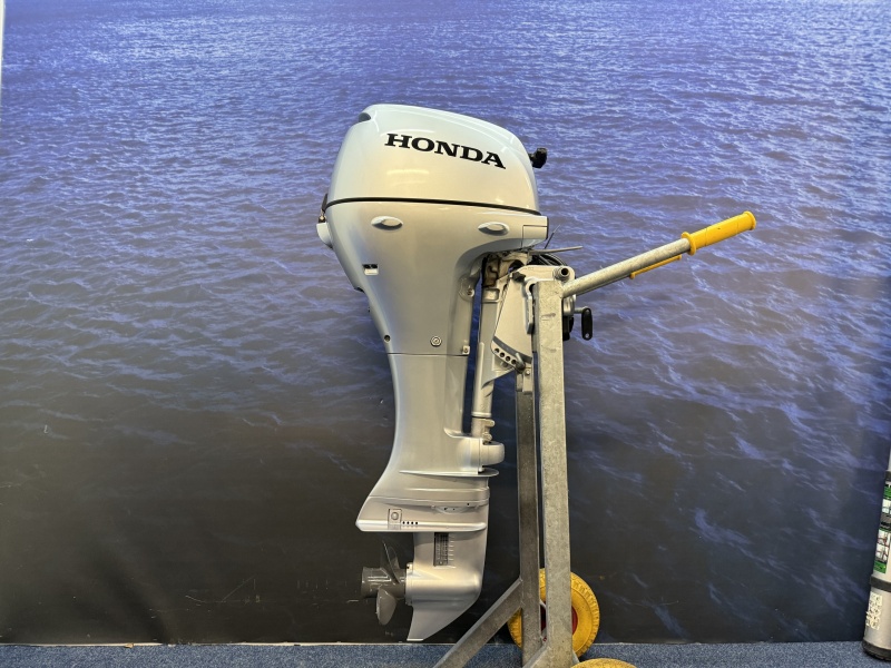 Honda 20 pk buitenboordmotor Absolute nieuwstaat | Langstaart | Afstand bediend | Elektrische start