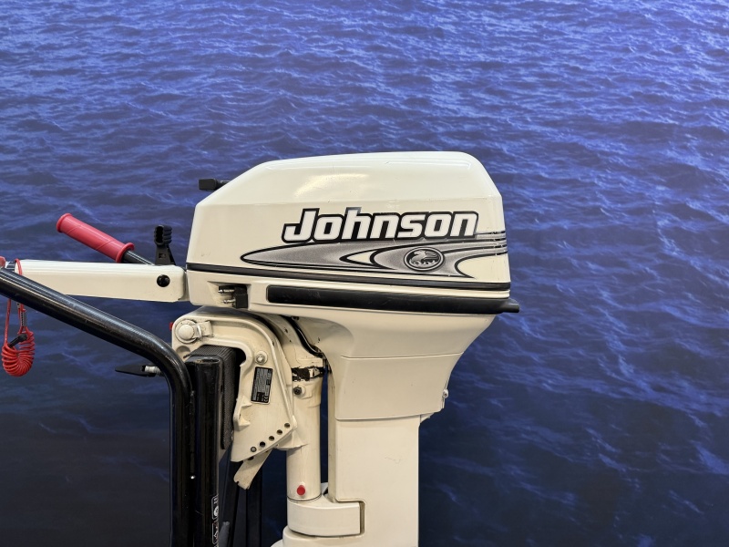 Johnson 15 pk “Johnson 15 | Unieke motor | Top staat | Licht gewicht”