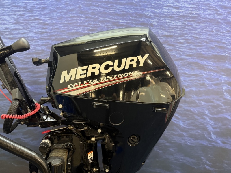 Mercury 15 pk buitenboordmotor “Kortstaart | ABSOLUTE NIEUWSTAAT | Knuppelbediend