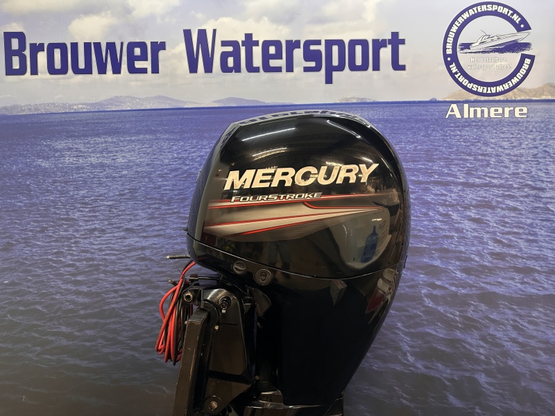 “ Mercury 150 pk | XL Buitenboordmotor | Nieuwstaat “ Zo goed als nieuwe buitenboordmotor